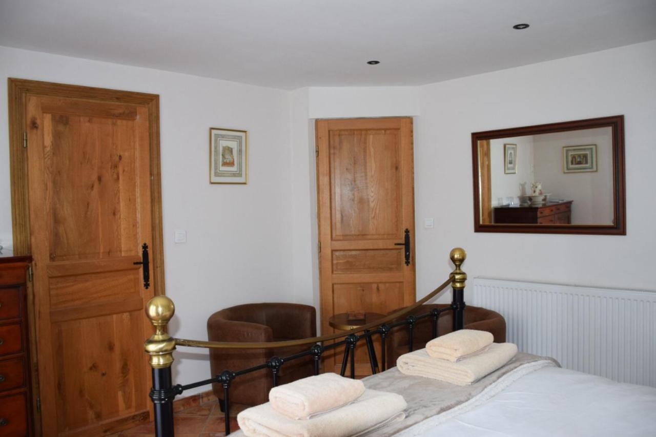 Bed and Breakfast Libellule Coussac-Bonneval Exterior foto