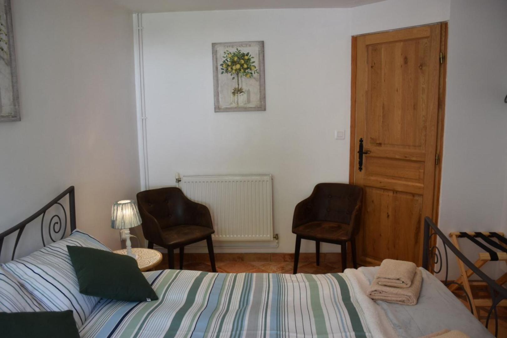 Bed and Breakfast Libellule Coussac-Bonneval Exterior foto